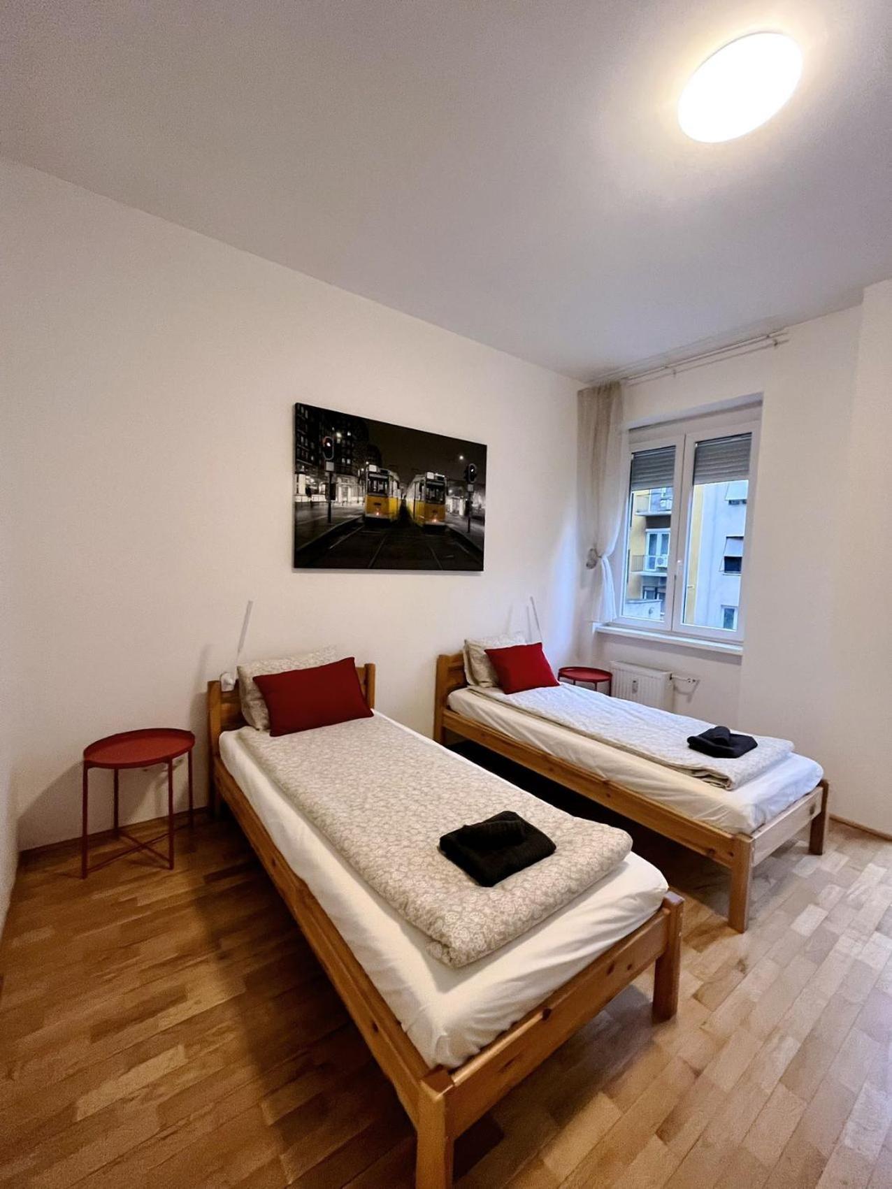 Boutique Family Apartment In The Heart Of City Budapest Exterior foto